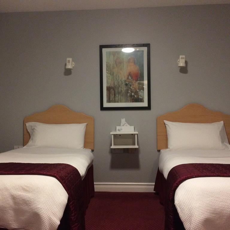 Sea Dew B&B Tullamore Eksteriør bilde