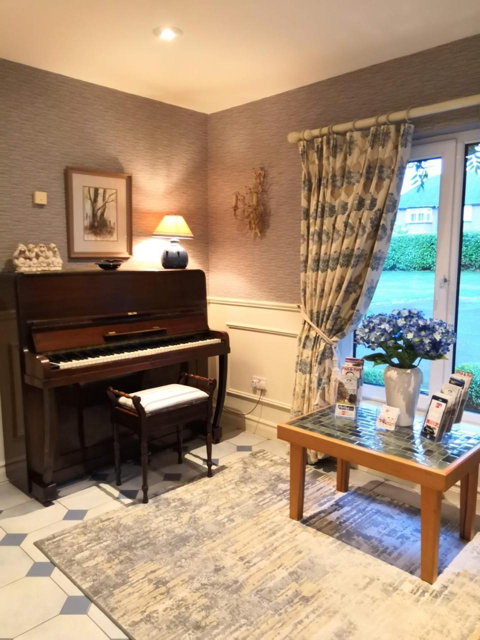 Sea Dew B&B Tullamore Eksteriør bilde